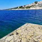 Ljulj Lägenhet Trogir
