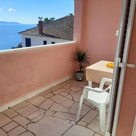 Apartment Ljulj *